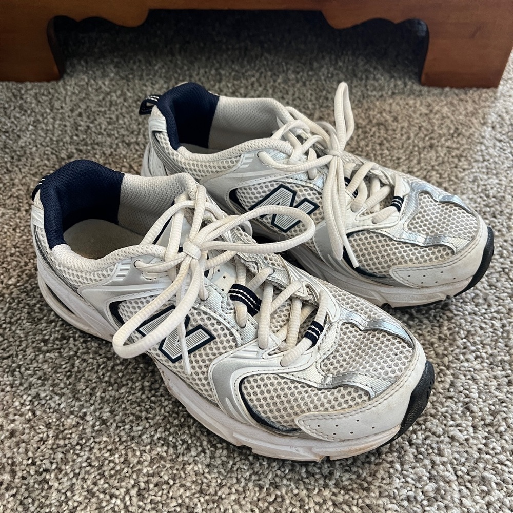 New Balance White and Blue Sneakers with Cushioned Support